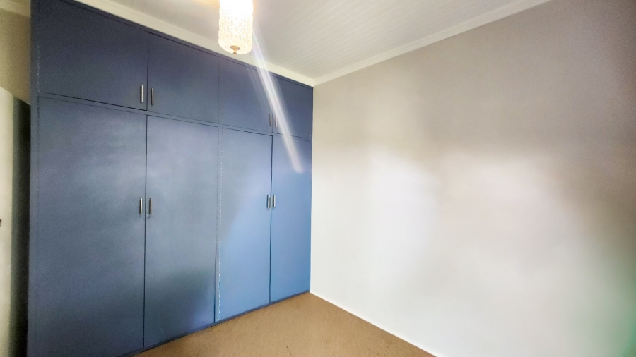 4 Bedroom Property for Sale in Wilgenhof Free State